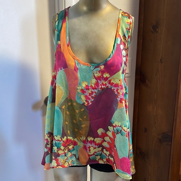 Judith March low cut/ high low sleeveless top M - Picture 1 of 7